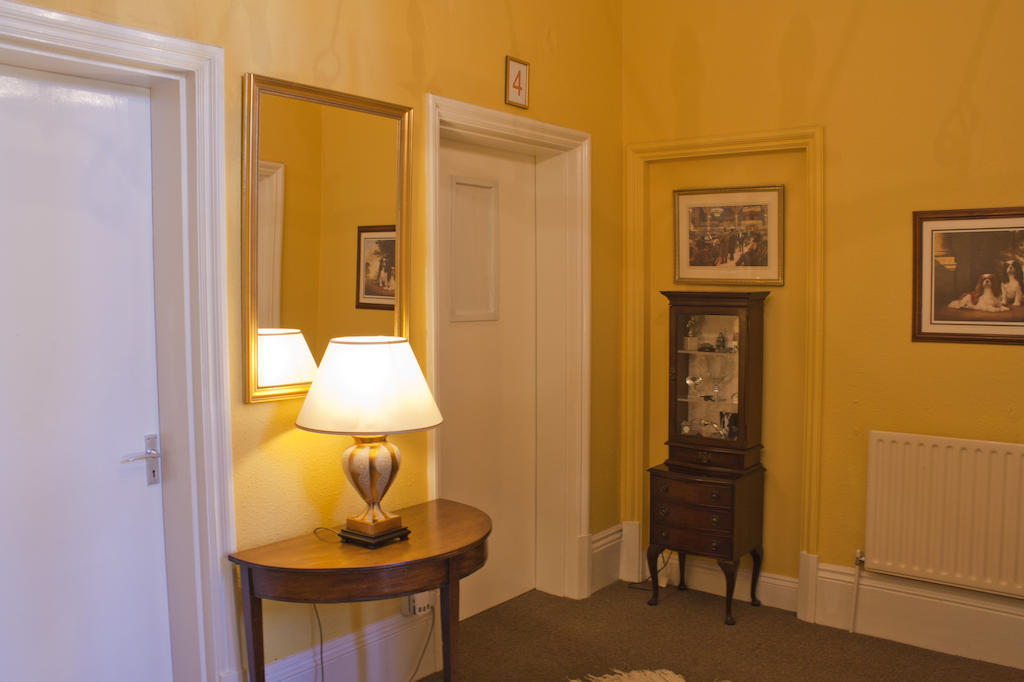 ラフバラー Holywell House Bed & Breakfast エクステリア 写真