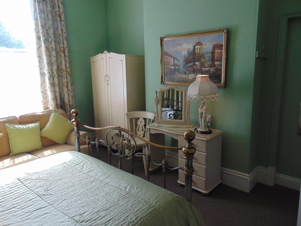 ラフバラー Holywell House Bed & Breakfast エクステリア 写真